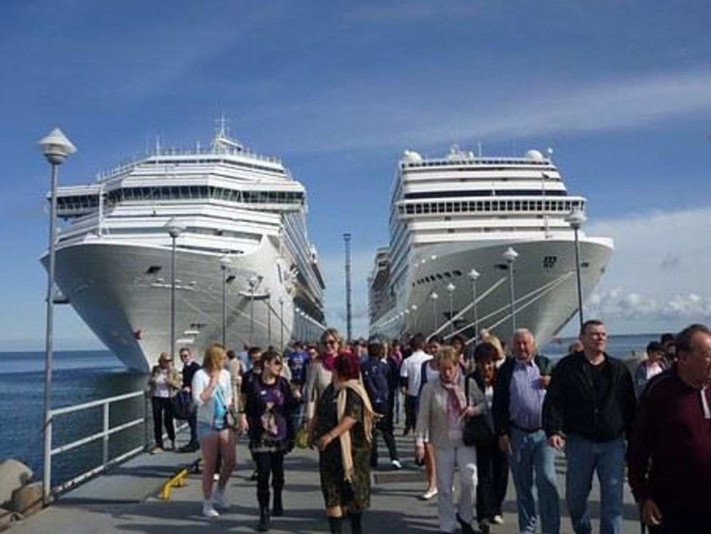 Take a Cruise Vacation