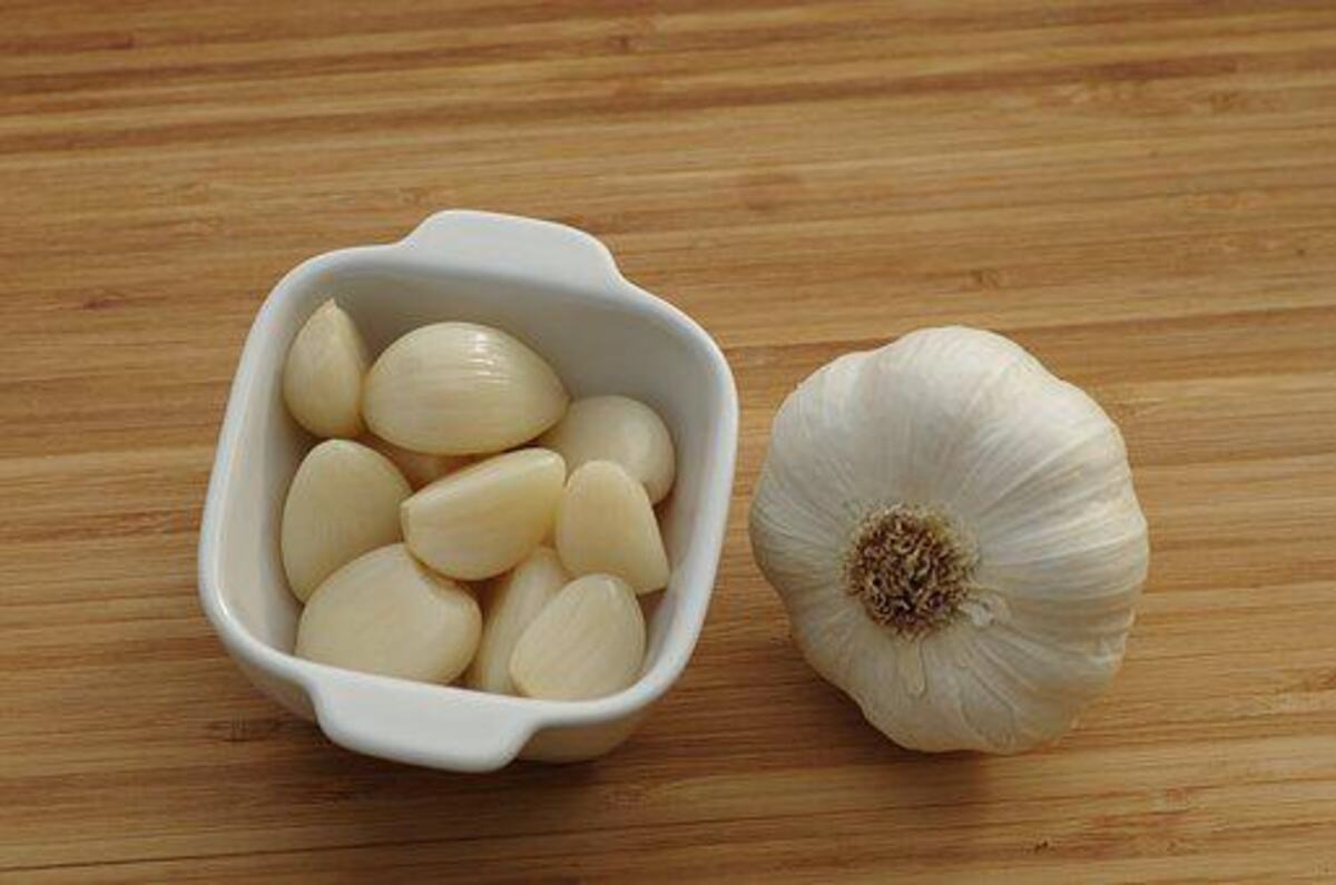 How Eating Garlic Can Help Your Health