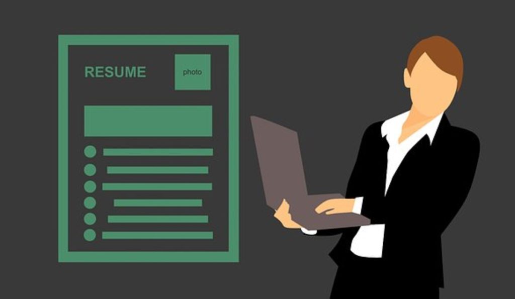 How to Write a Resume for Your First Job
