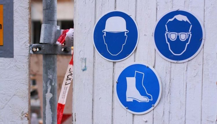 How To Build A Fence